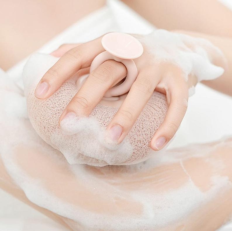 Suction Dual-Use Bath Sponge, Gentle Exfoliating Shower Brush
