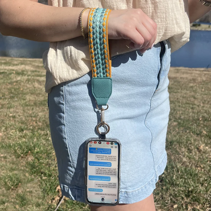 Clip & Go Strap W/Zippered Pouch Fun Dots